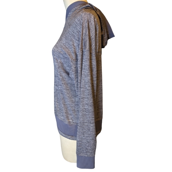 Mondetta Pullover Hooded Athleisure Top Gray Soft Poly Spandex Women's Sz. Med. - Picture 2 of 9